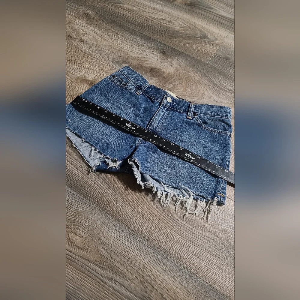 GAP women's Jean blue denim shorts Cut-Offs‎ size 4